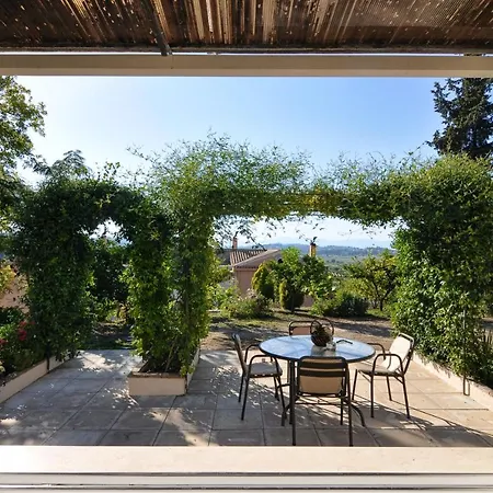 Casa vacanze 2 Bedrooms House At Corfu 500 M Away From The Beach With Lake View Enclosed Garden And Wifi