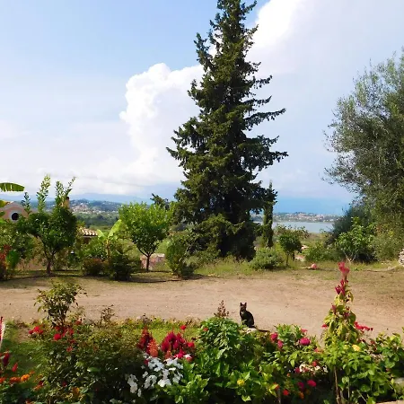 2 Bedrooms House At Corfu 500 M Away From The Beach With Lake View Enclosed Garden And Wifi * Perama (Corfu)